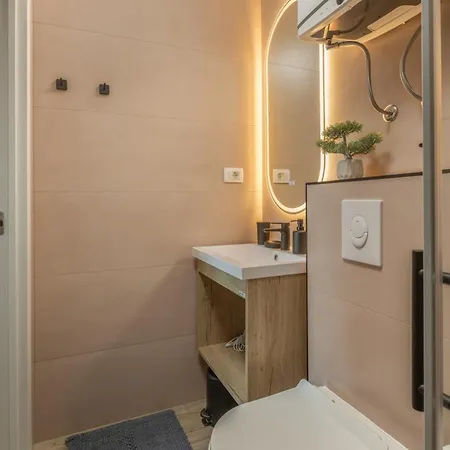 Brand New Apartmán