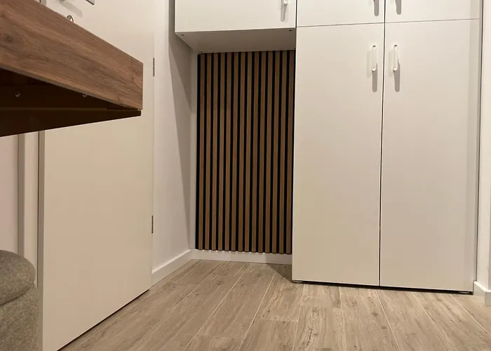 Brand New * Makarska